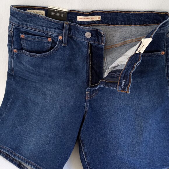 NWT Levi's Ribcage Bermuda Shorts Size 31 Medium Wash - Picture 4 of 10